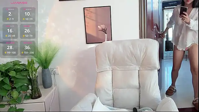 Crystal 168 online show from November 2025 12:44:01 AM