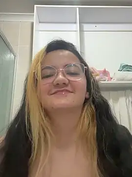 Snapshot of Sofia_dolly2569 chatting on September 2025 12:10:01 AM Sofia dolly2569 online show from September 2025 12:10:01 AM
