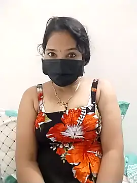 Snapshot of Girl_071 chatting on September 2025 01:43:01 PM Girl 071 online show from September 2025 01:43:01 PM