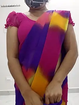 Snapshot of Girl_071 chatting on October 2025 02:16:01 PM Girl 071 online show from October 2025 02:16:01 PM
