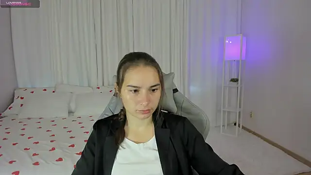 SeraphineClark online show from September 2025 01:54:02 AM