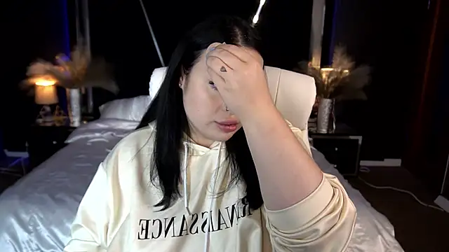 SerahMirabeli online show from December 2025 08:08:02 PM