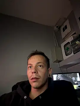 Snapshot of dimitryivanovv chatting on October 2025 09:00:02 AM dimitryivanovv online show from October 2025 09:00:02 AM