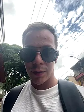 Snapshot of dimitryivanovv chatting on October 2025 01:34:01 PM dimitryivanovv online show from October 2025 01:34:01 PM