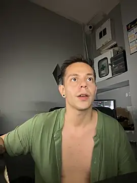 Snapshot of dimitryivanovv chatting on October 2025 06:48:01 AM dimitryivanovv online show from October 2025 06:48:01 AM