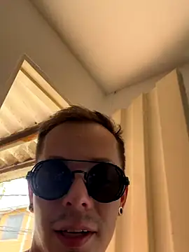 Snapshot of dimitryivanovv chatting on October 2025 06:42:02 PM dimitryivanovv online show from October 2025 06:42:02 PM