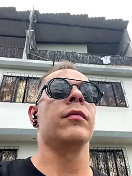 Snapshot of dimitryivanovv chatting on September 2025 05:56:01 PM dimitryivanovv online show from September 2025 05:56:01 PM