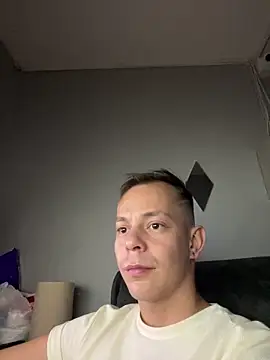 Snapshot of dimitryivanovv chatting on September 2025 06:36:02 AM dimitryivanovv online show from September 2025 06:36:02 AM