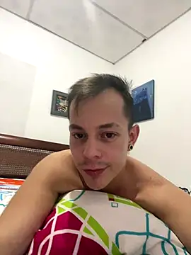 Snapshot of dimitryivanovv chatting on October 2025 04:43:01 PM dimitryivanovv online show from October 2025 04:43:01 PM