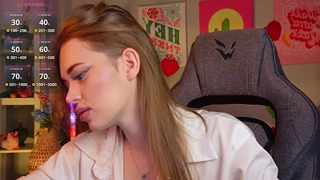 FlexyFox online show from March 2026 02:44:02 PM