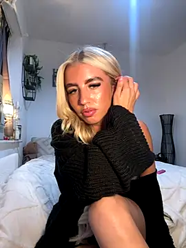 BlondeBetty online show from September 2025 06:19:02 PM