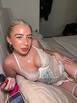 BlondeBetty online show from February 2026 05:58:02 PM