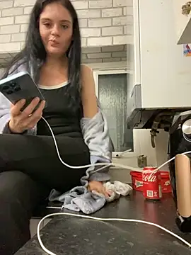 Camwithchlox online show from October 2025 11:41:02 PM