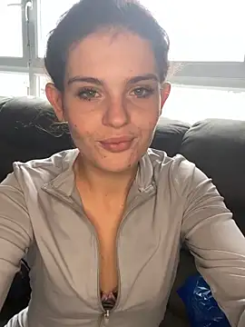 Camwithchlox online show from October 2025 02:41:01 PM