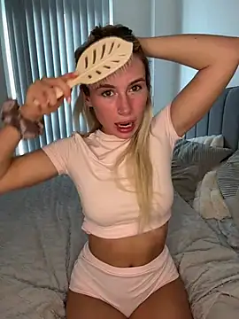 SexySaraxxoo online show from April 2026 09:38:02 AM