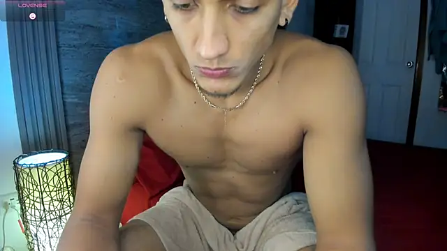 Snapshot of FitBoy_Cris chatting on October 2025 05:20:02 AM FitBoy Cris online show from October 2025 05:20:02 AM