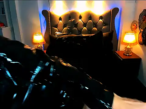 Snapshot of AiraHugeTop chatting on December 2025 02:49:01 AM AiraHugeTop online show from December 2025 02:49:01 AM