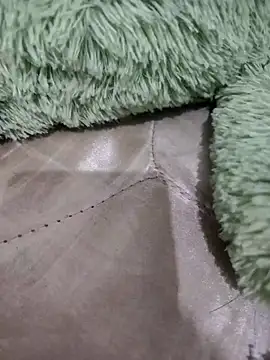 YUTELX online show from September 2025 02:34:02 AM