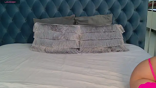 SunnyDane online show from March 2026 01:05:01 PM