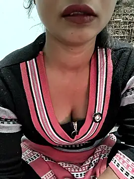 Snapshot of Itz_Mayra_ chatting on January 2026 08:40:02 AM Itz Mayra online show from January 2026 08:40:02 AM