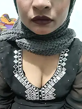 Snapshot of Itz_Mayra_ chatting on February 2026 10:57:01 AM Itz Mayra online show from February 2026 10:57:01 AM