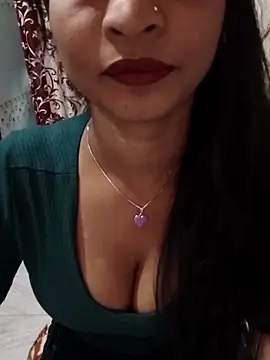 Itz Mayra  online show from November 2025 07:34:01 AM