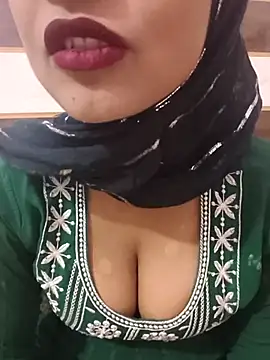 Itz Mayra  online show from October 2025 06:14:01 AM