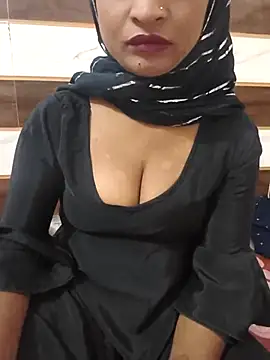 Itz Mayra  online show from October 2025 07:27:01 AM