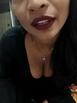 Itz Mayra  online show from November 2025 06:22:01 PM