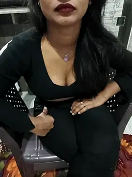 Itz Mayra  online show from November 2025 07:40:01 PM