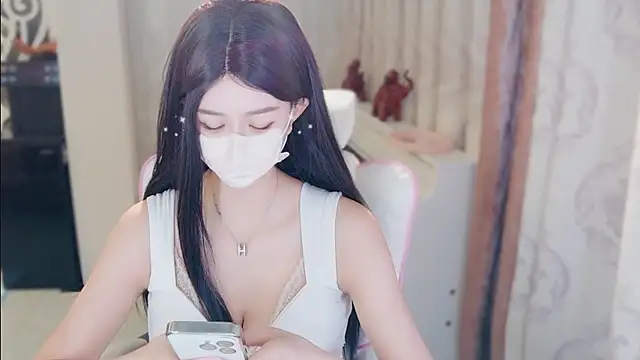 Aurora-77 online show from October 2025 11:55:01 AM