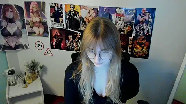 Snapshot of NeyliDream chatting on October 2025 12:49:01 PM NeyliDream online show from October 2025 12:49:01 PM
