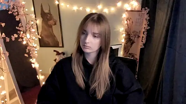 NeyliDream online show from February 2026 02:05:01 PM