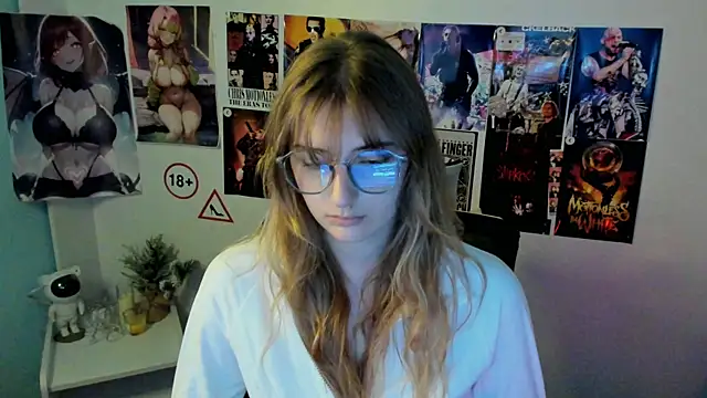 Snapshot of NeyliDream chatting on October 2025 06:36:01 AM NeyliDream online show from October 2025 06:36:01 AM