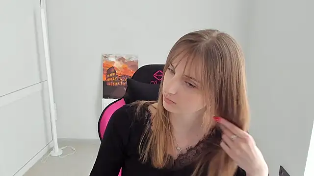 NeyliDream online show from April 2026 12:20:01 PM