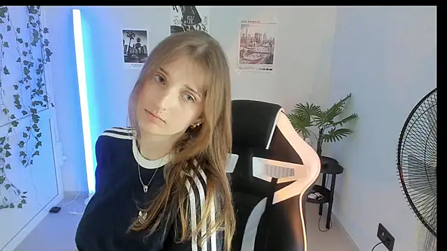 NeyliDream online show from July 2026 01:10:02 PM