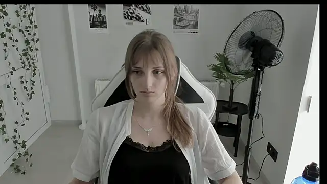 NeyliDream online show from June 2026 12:39:01 PM