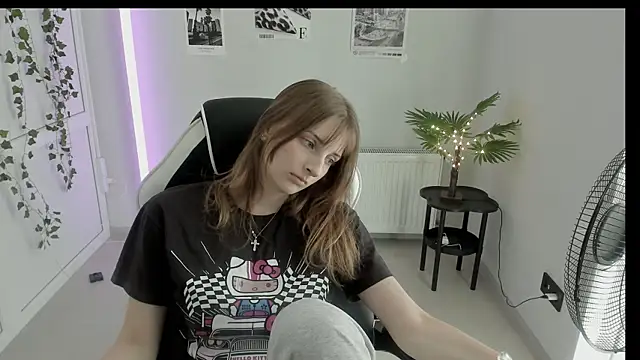 NeyliDream online show from June 2026 12:21:02 PM