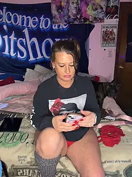 Snapshot of shortywidaphatty chatting on November 2025 06:07:01 PM shortywidaphatty online show from November 2025 06:07:01 PM