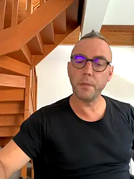 Marronglace1 online show from October 2025 11:31:01 AM