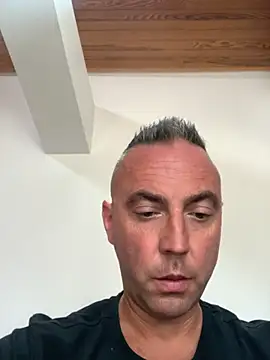 Marronglace1 online show from September 2025 10:40:01 AM