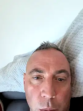 Marronglace1 online show from November 2025 09:54:02 AM