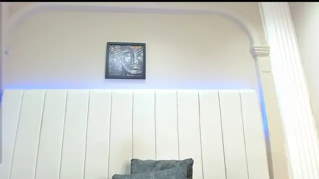 kendra lux1 online show from February 2026 01:13:01 PM