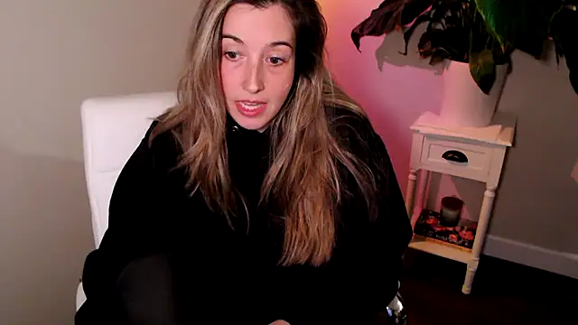 SuggestiveBehavior online show from October 2025 12:55:02 AM