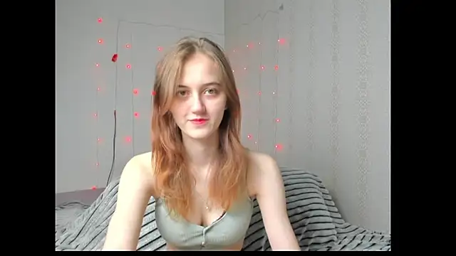 dreamy pollyyy online show from April 2026 04:11:02 PM