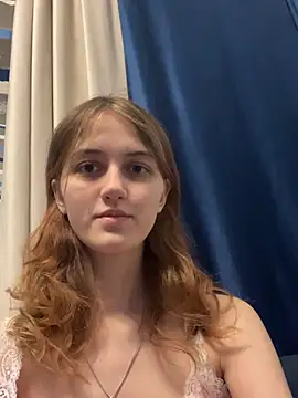 dreamy pollyyy online show from February 2026 05:32:01 PM