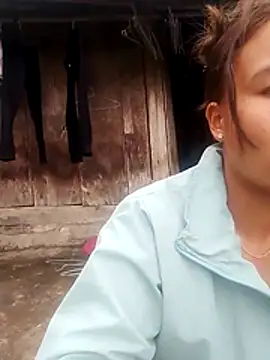 Huyen x online show from December 2025 01:49:02 AM