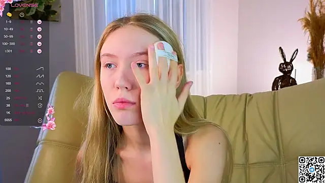 Succubelle online show from November 2025 06:17:01 AM