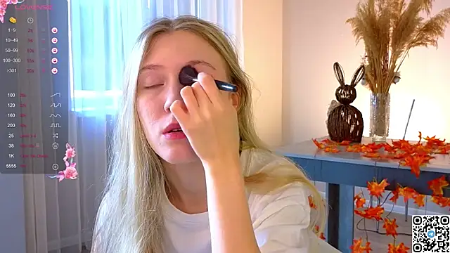 Succubelle online show from November 2025 06:17:01 AM