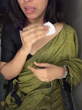 Snapshot of Tanya-mittal chatting on October 2025 02:24:01 AM Tanya-mittal online show from October 2025 02:24:01 AM